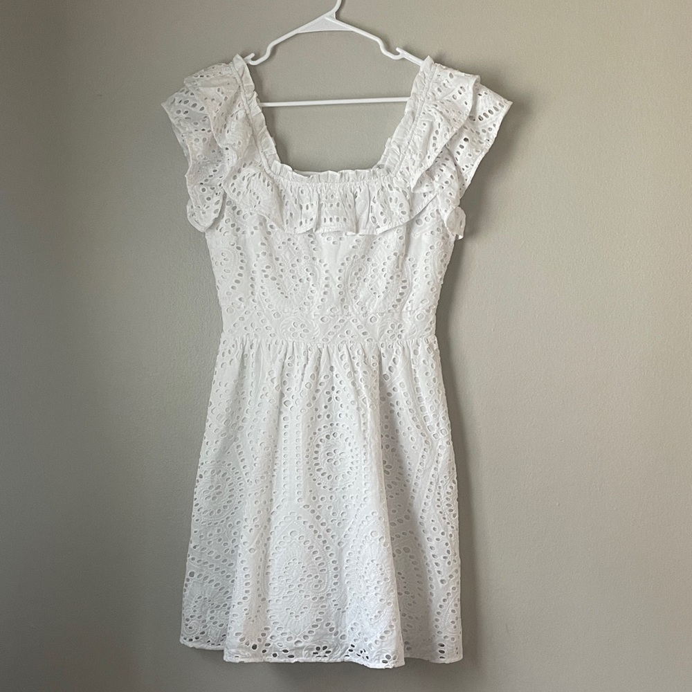 Chic White Lace Ruffle Mini Dress